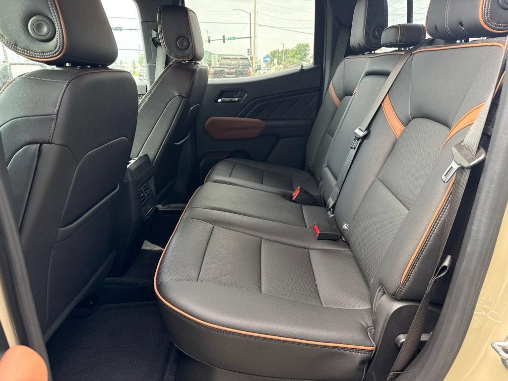 Used 2023 GMC Canyon AT4 w/ AT4 Premium Package AWD/4WD image 14