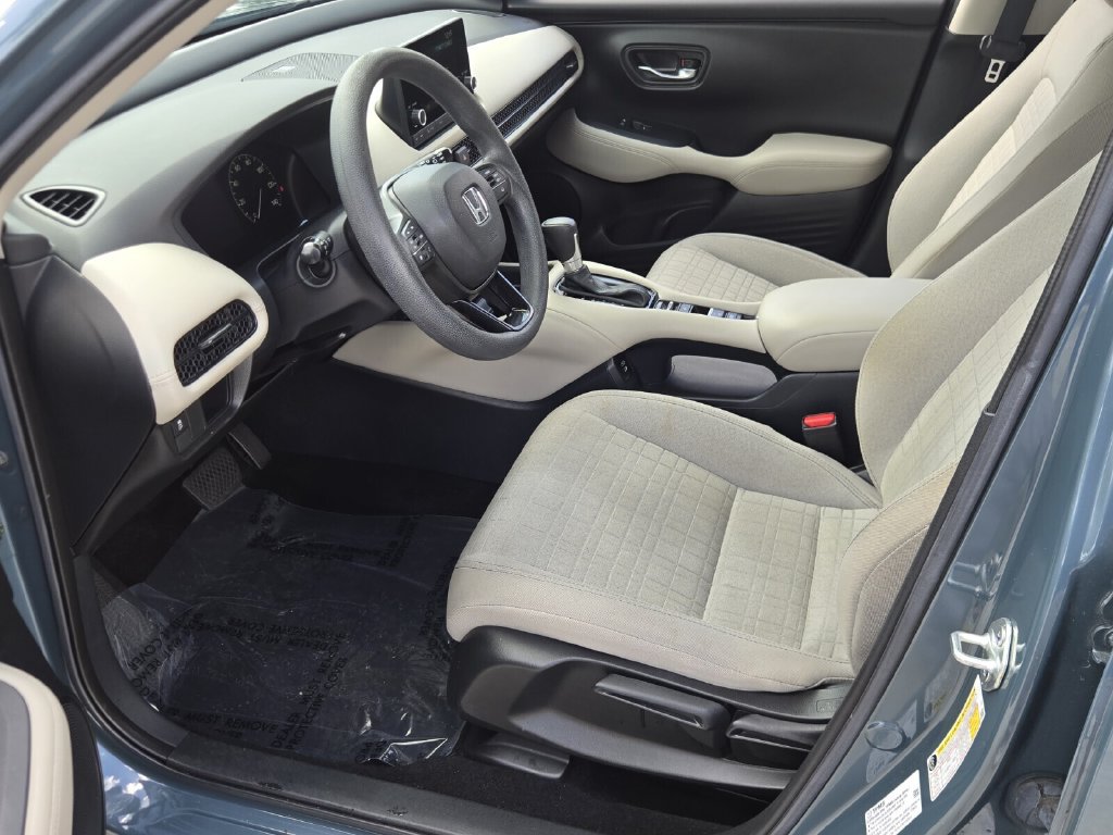 Certified 2025 Honda HR-V LX image 11