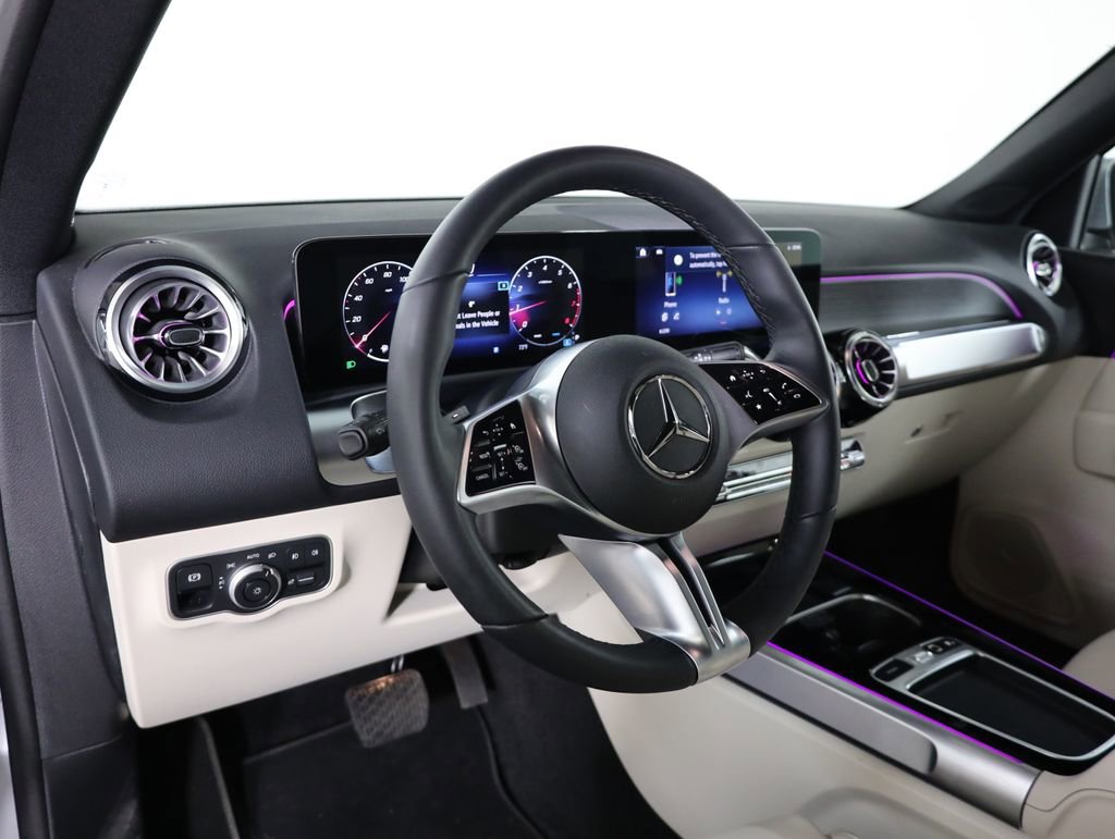 Certified 2026 Mercedes-Benz GLB 250 4MATIC image 34