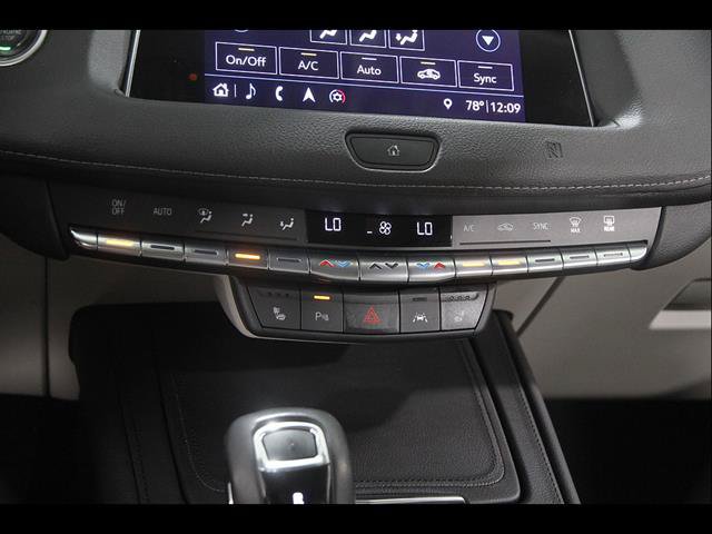 Used 2019 Cadillac XT4 Premium Luxury w/ Cold Weather Package AWD/4WD image 15