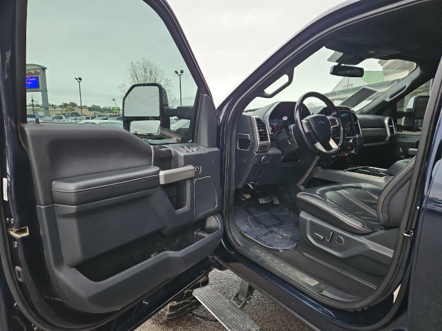 Used 2022 Ford F250 Platinum image 5