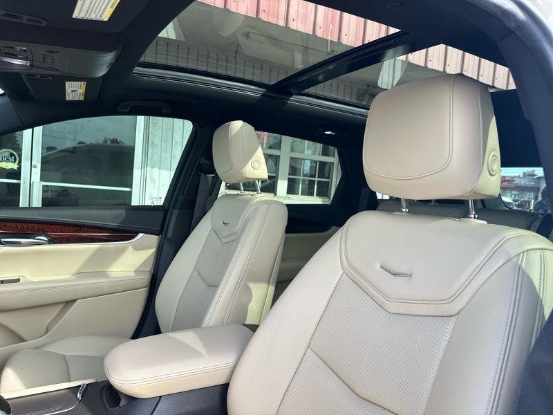 Used 2017 Cadillac XT5 Premium Luxury w/ Driver Assist Package image 14
