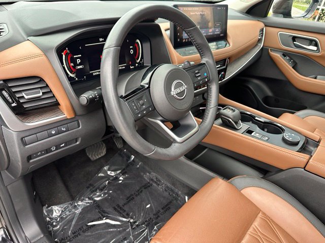 Used 2024 Nissan Rogue Platinum w/ Platinum Premium Package AWD/4WD image 24