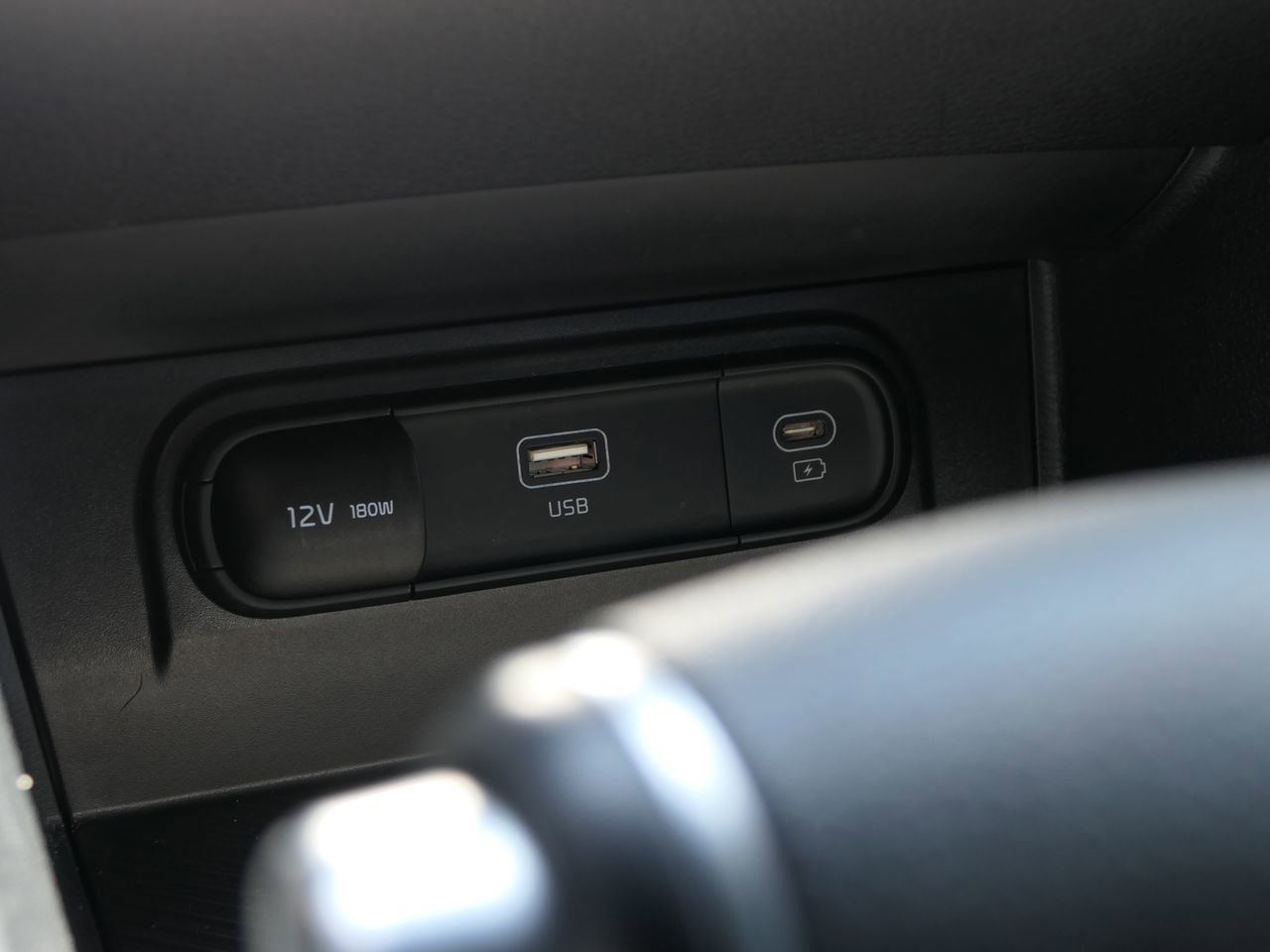Used 2025 Kia Sportage LX FWD image 19