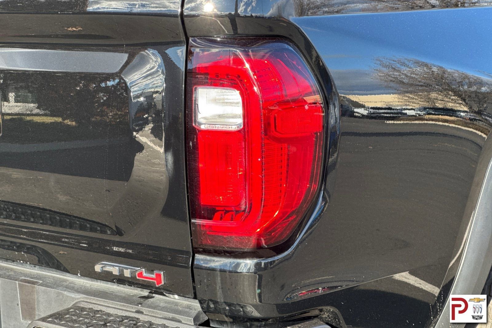 Used 2024 GMC Canyon AT4 w/ Technology Package image 32