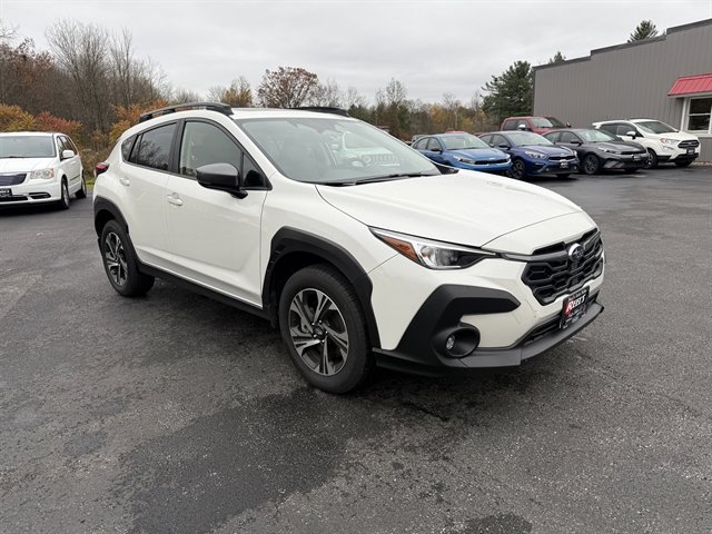 Used 2024 Subaru Crosstrek 2.0i Premium image 3