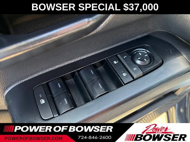 Used 2025 Toyota Tacoma SR5 AWD/4WD image 13