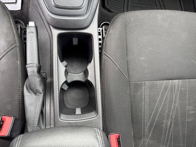 Used 2017 Ford Focus SE w/ SE Winter Package image 35