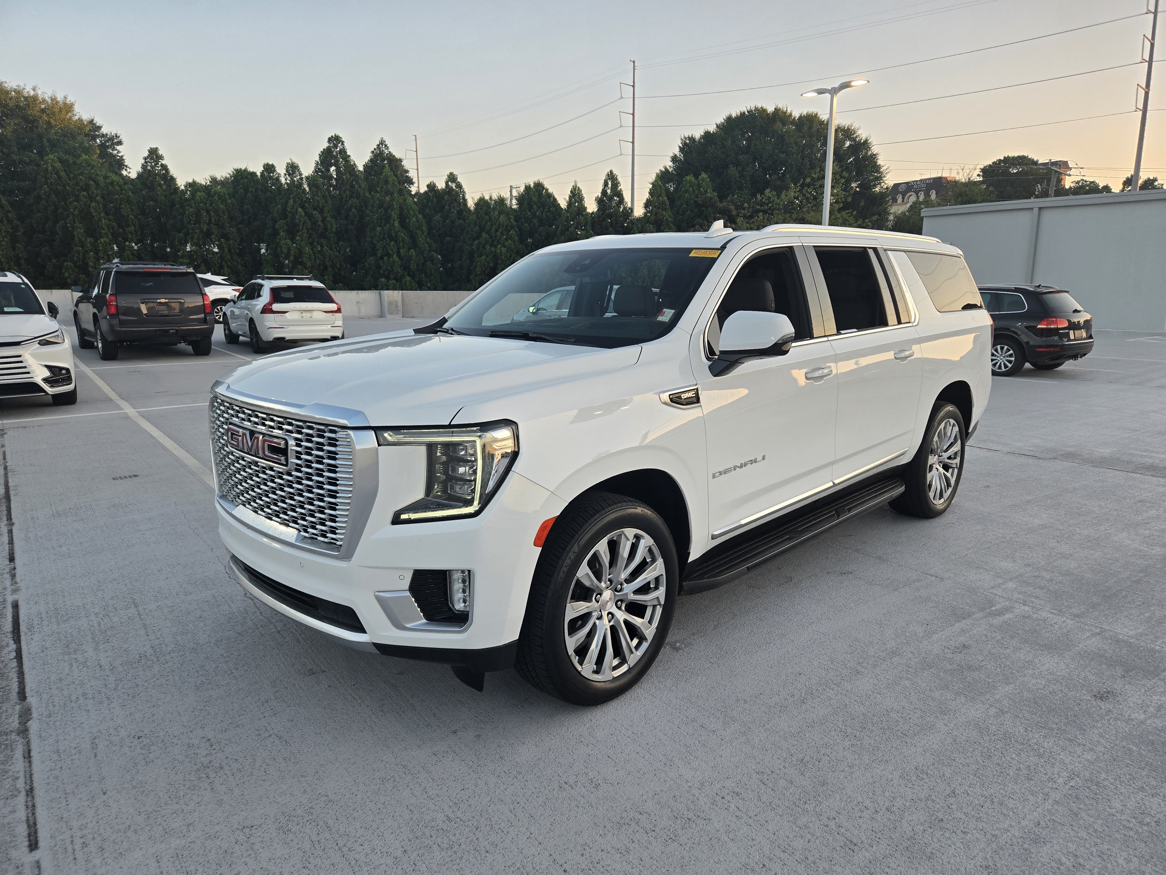 Used 2024 GMC Yukon XL Denali w/ Max Trailering Package RWD image 1