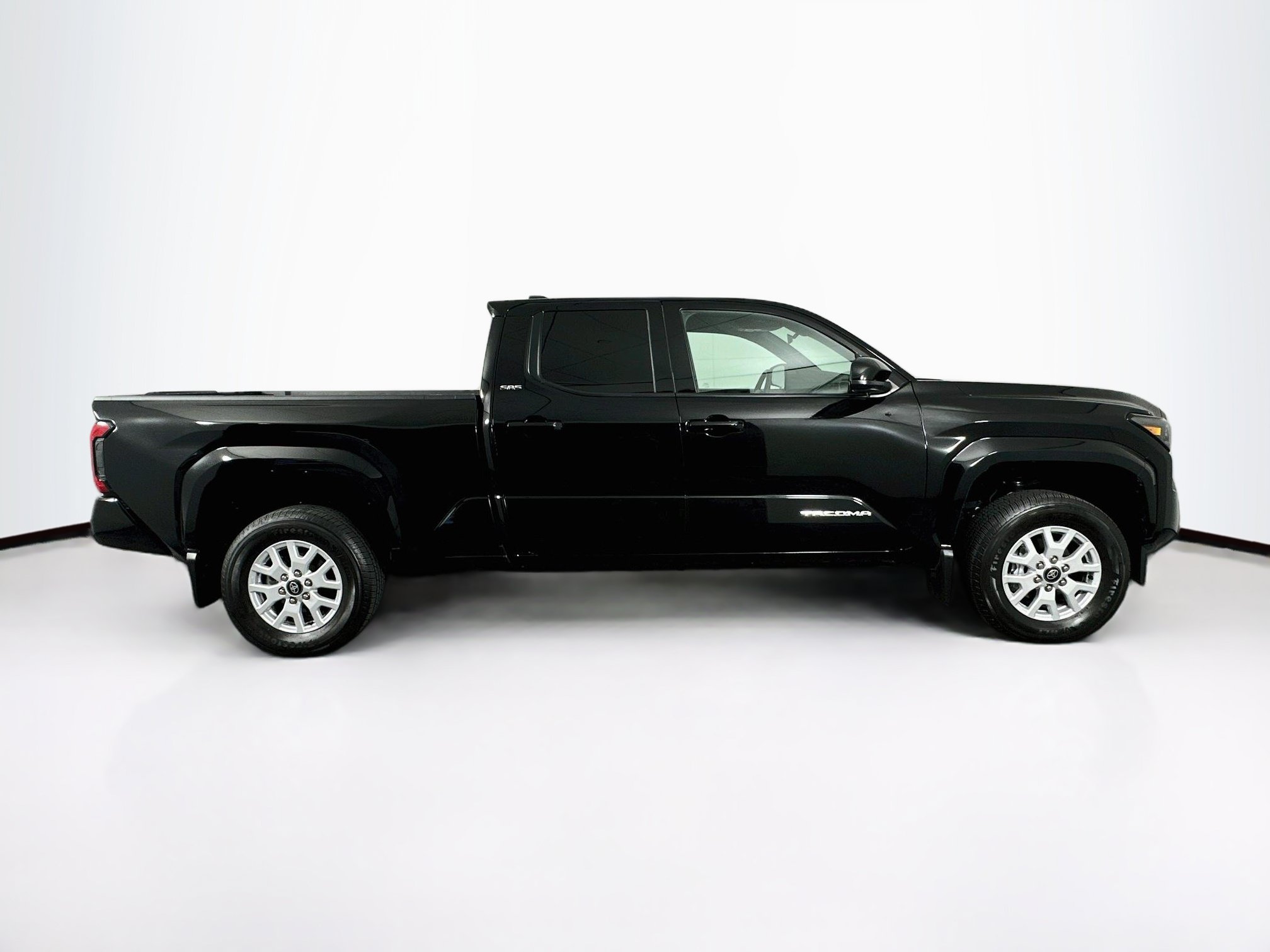 Used 2026 Toyota Tacoma SR5 AWD/4WD image 10