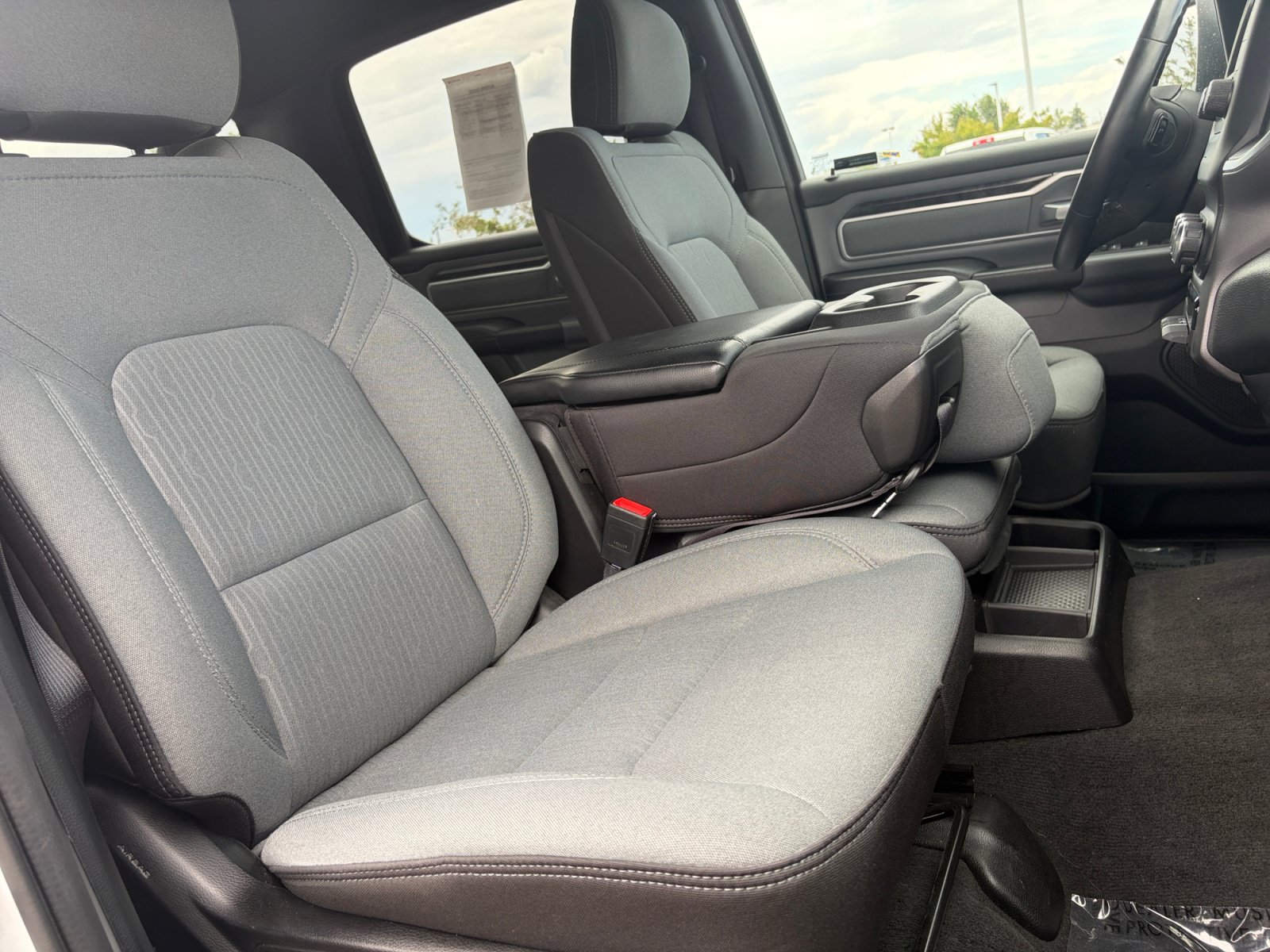Used 2022 RAM 1500 Big Horn AWD/4WD image 28