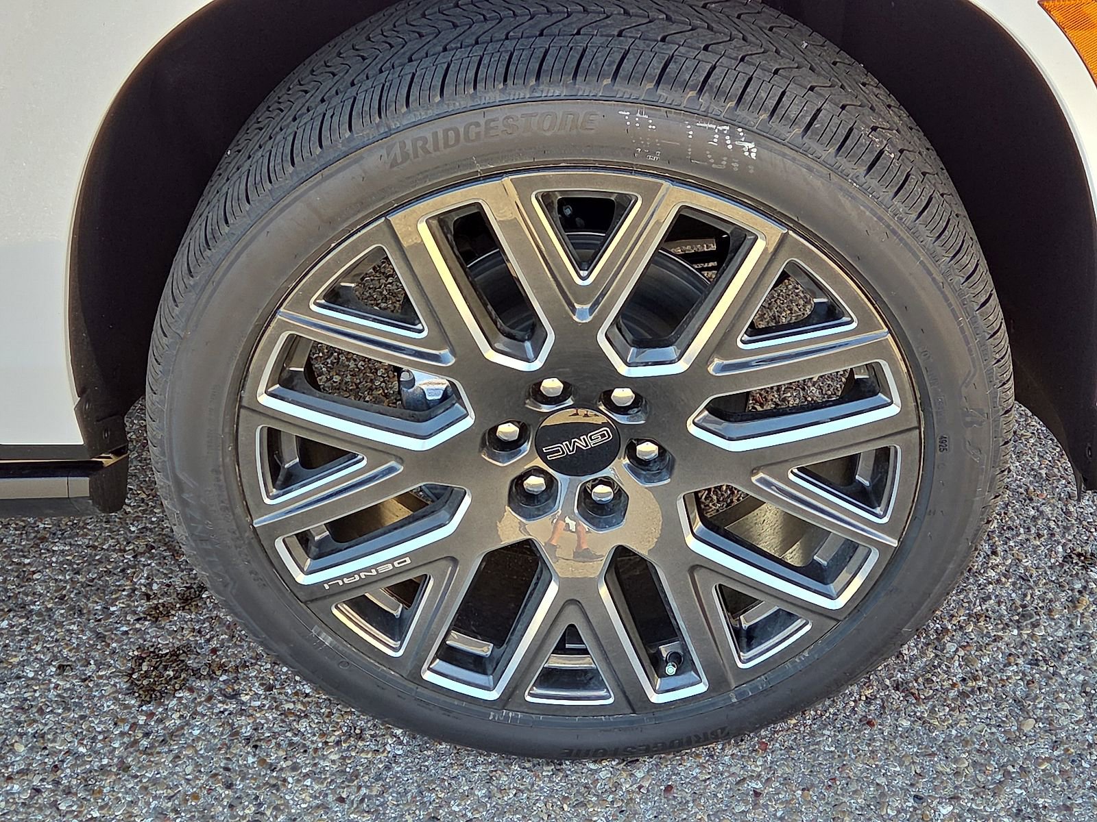 New 2026 GMC Yukon Denali Ultimate image 6