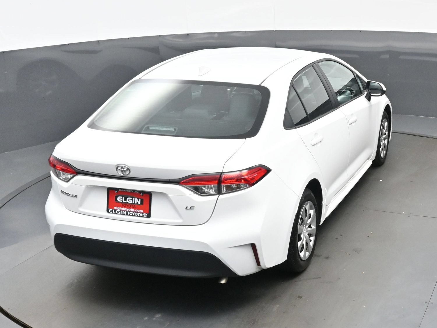 Used 2025 Toyota Corolla LE FWD image 38