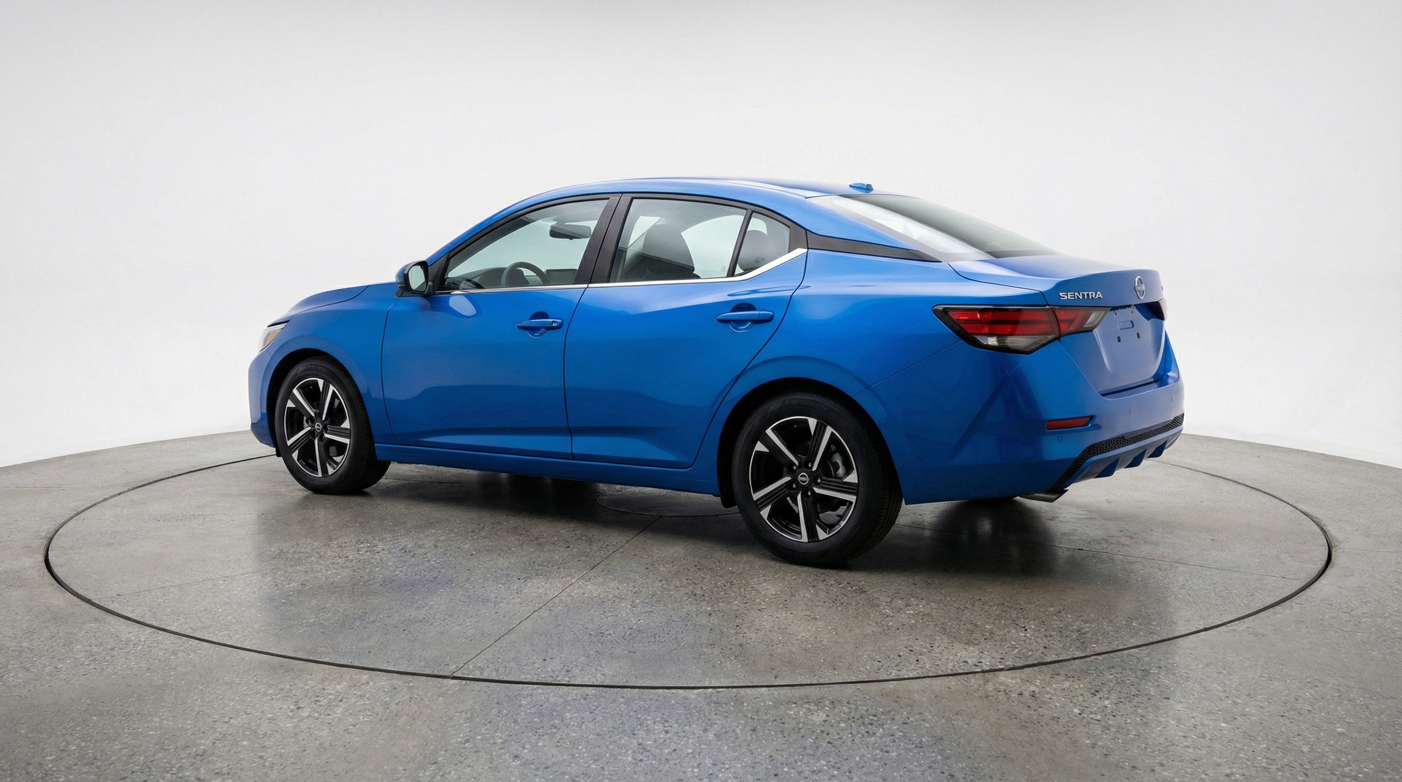 Used 2025 Nissan Sentra SV FWD image 6