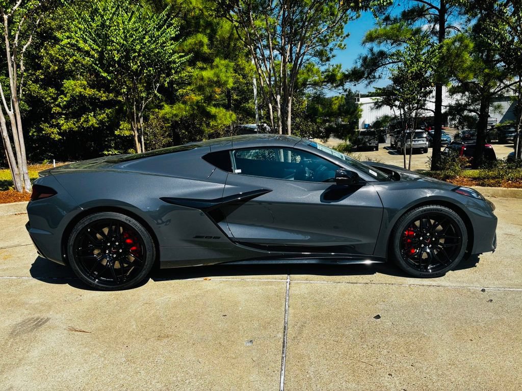 New 2027 Chevrolet Corvette Z06 w/ Battery Protection Package RWD image 5