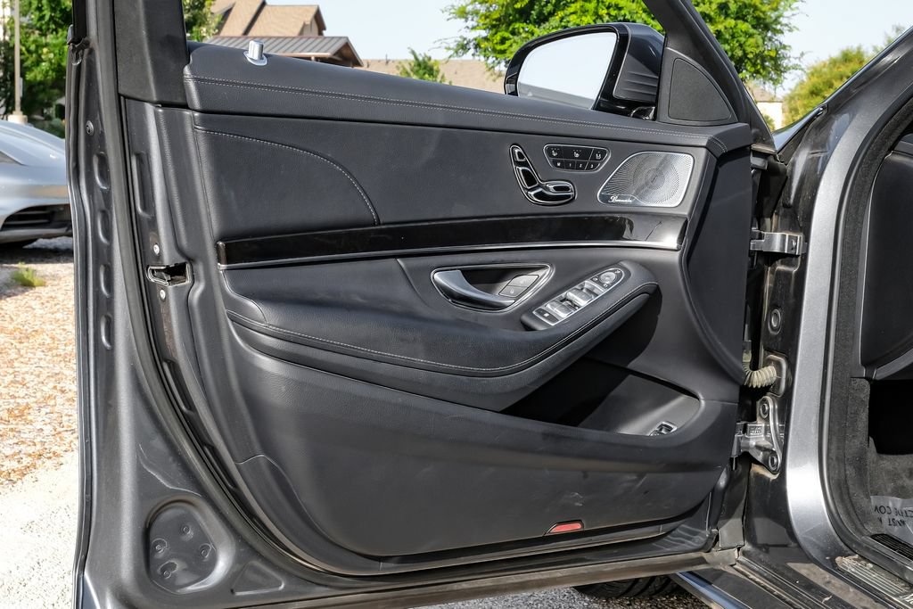Used 2016 Mercedes-Benz S 550 Sedan image 37