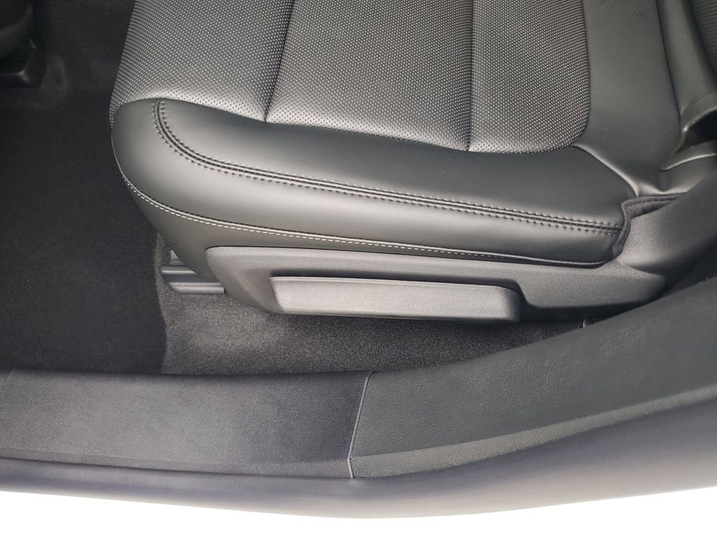 New 2025 Lincoln Corsair Reserve w/ Equipment Group 202A image 13