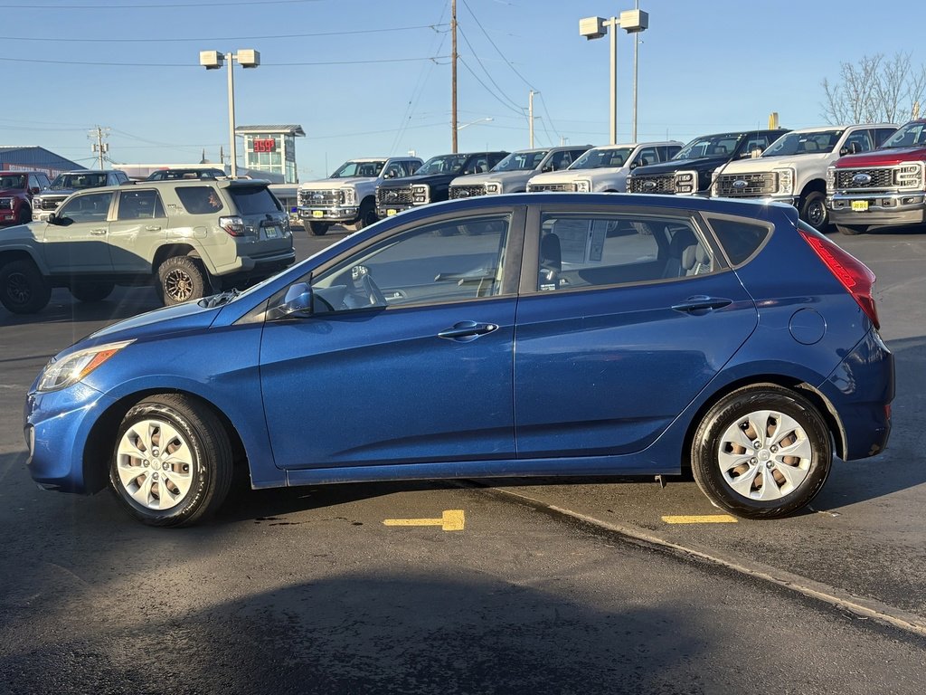 Used 2016 Hyundai Accent SE image 9