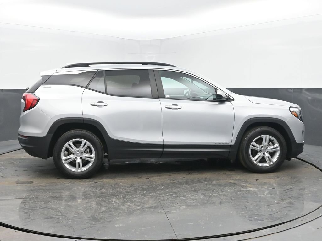 Used 2021 GMC Terrain SLE w/ Driver Convenience Package image 6