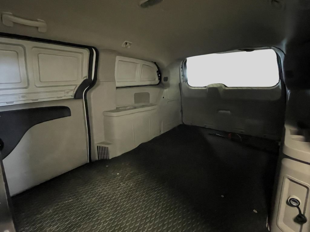 Used 2015 RAM C/V Tradesman w/ UConnect Hands-Free Group image 16