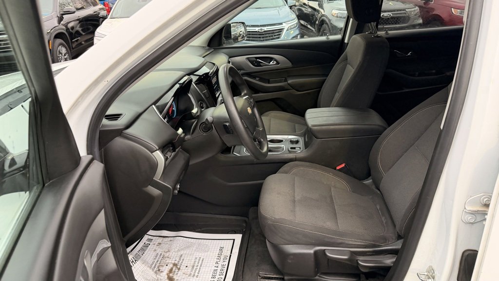 Used 2020 Chevrolet Traverse LS w/ LPO, Floor Liner Package image 39