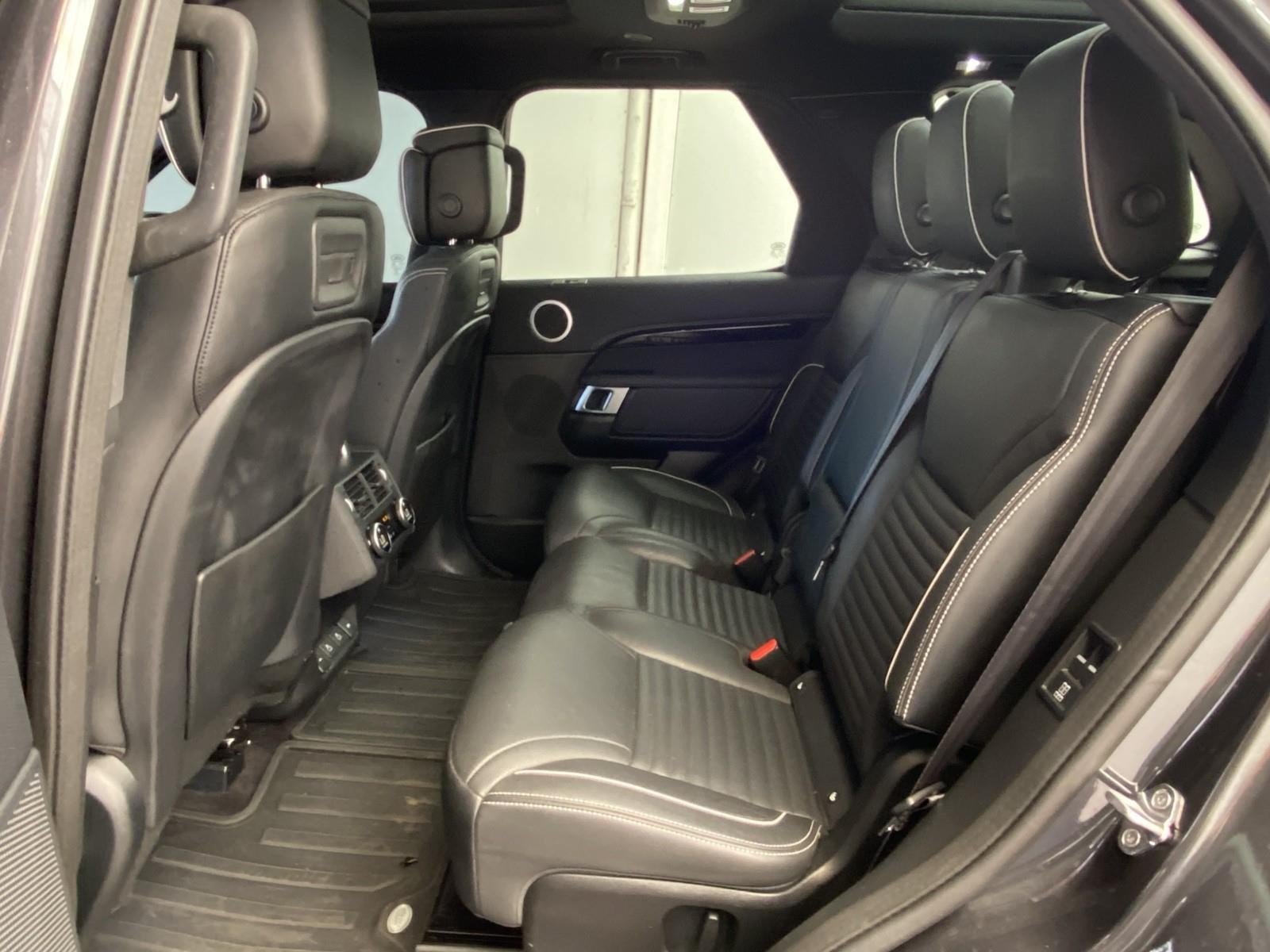 Used 2021 Land Rover Discovery HSE R-Dynamic AWD/4WD image 22