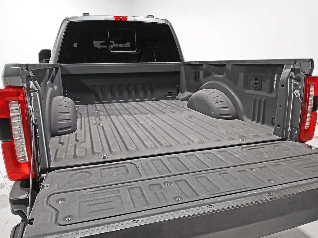 Used 2024 Ford F250 XL w/ STX Appearance Package AWD/4WD image 7