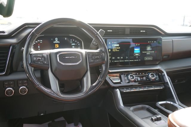 Used 2024 GMC Sierra 3500 Denali Ultimate image 10