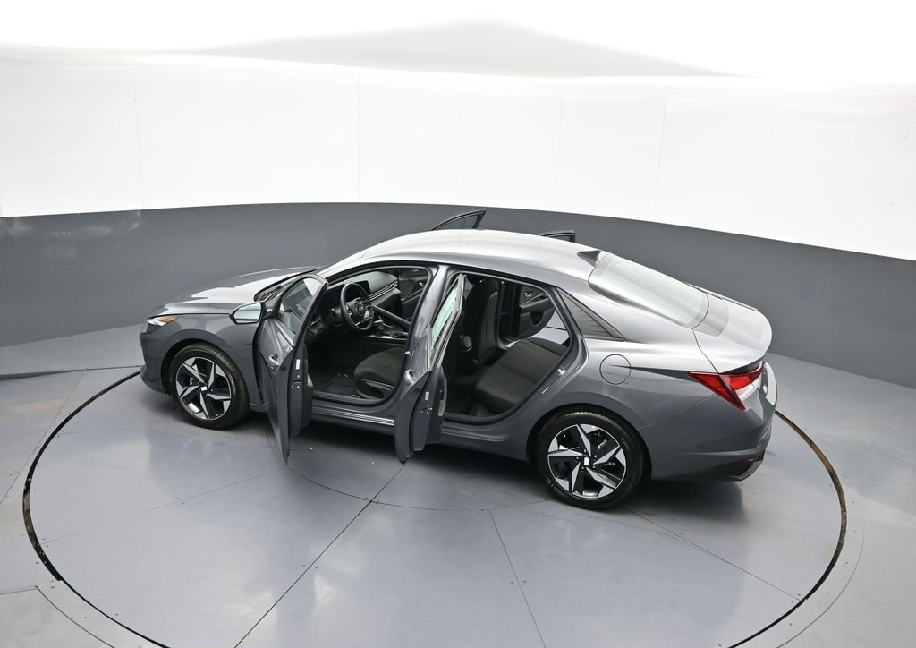 Certified 2023 Hyundai Elantra SEL w/ Convenience Package image 43