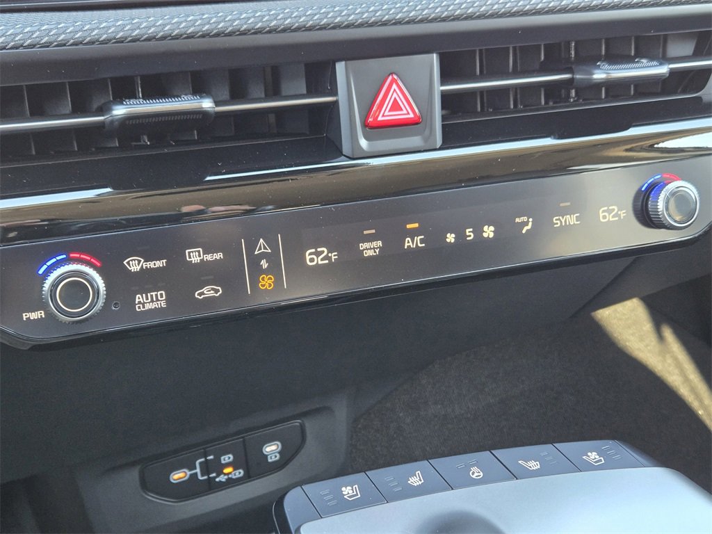 New 2025 Kia EV6 Wind image 14