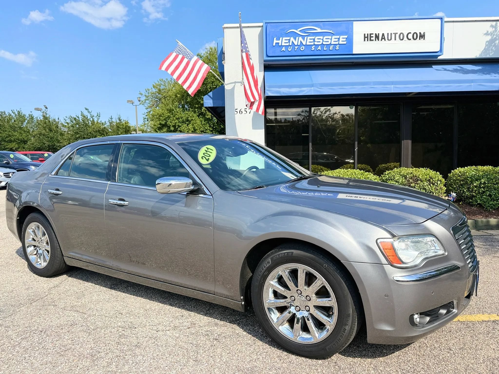 Used 2011 Chrysler 300 Limited RWD image 29