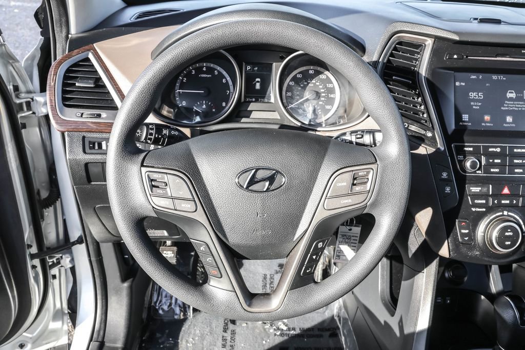 Used 2017 Hyundai Santa Fe Sport image 17