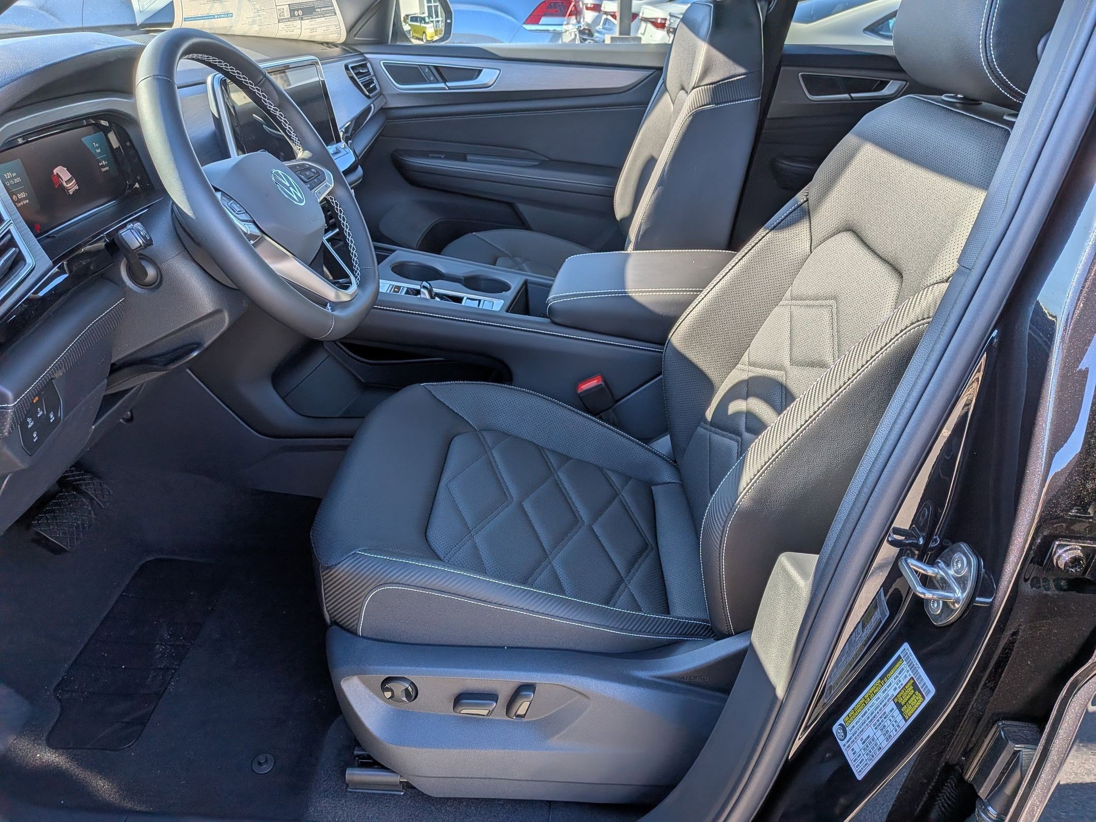 New 2026 Volkswagen Atlas Cross Sport SE AWD/4WD image 14