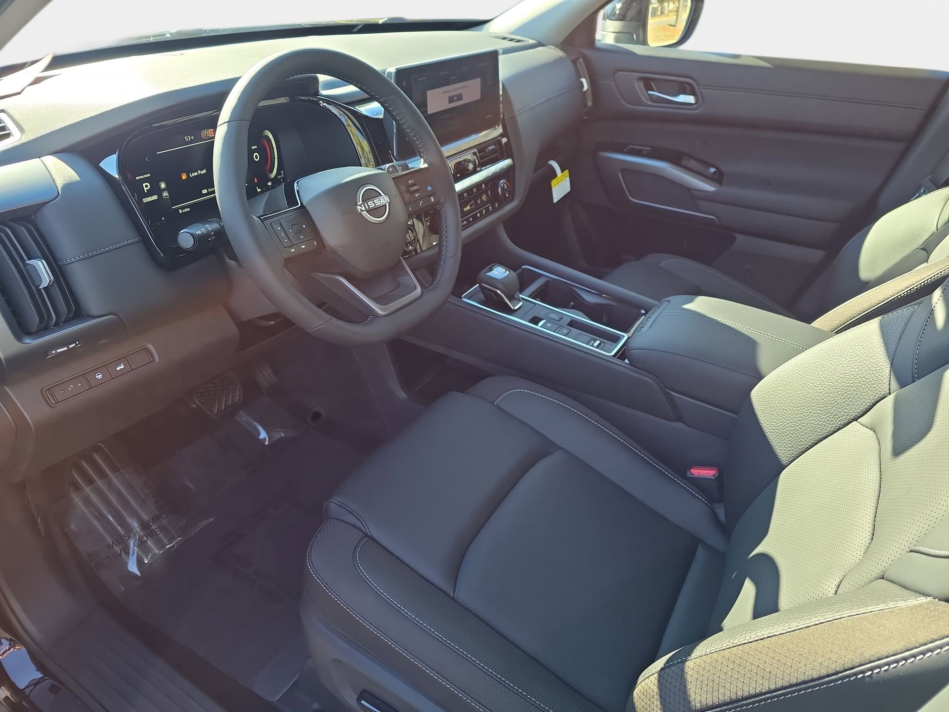 New 2026 Nissan Pathfinder SL FWD image 16