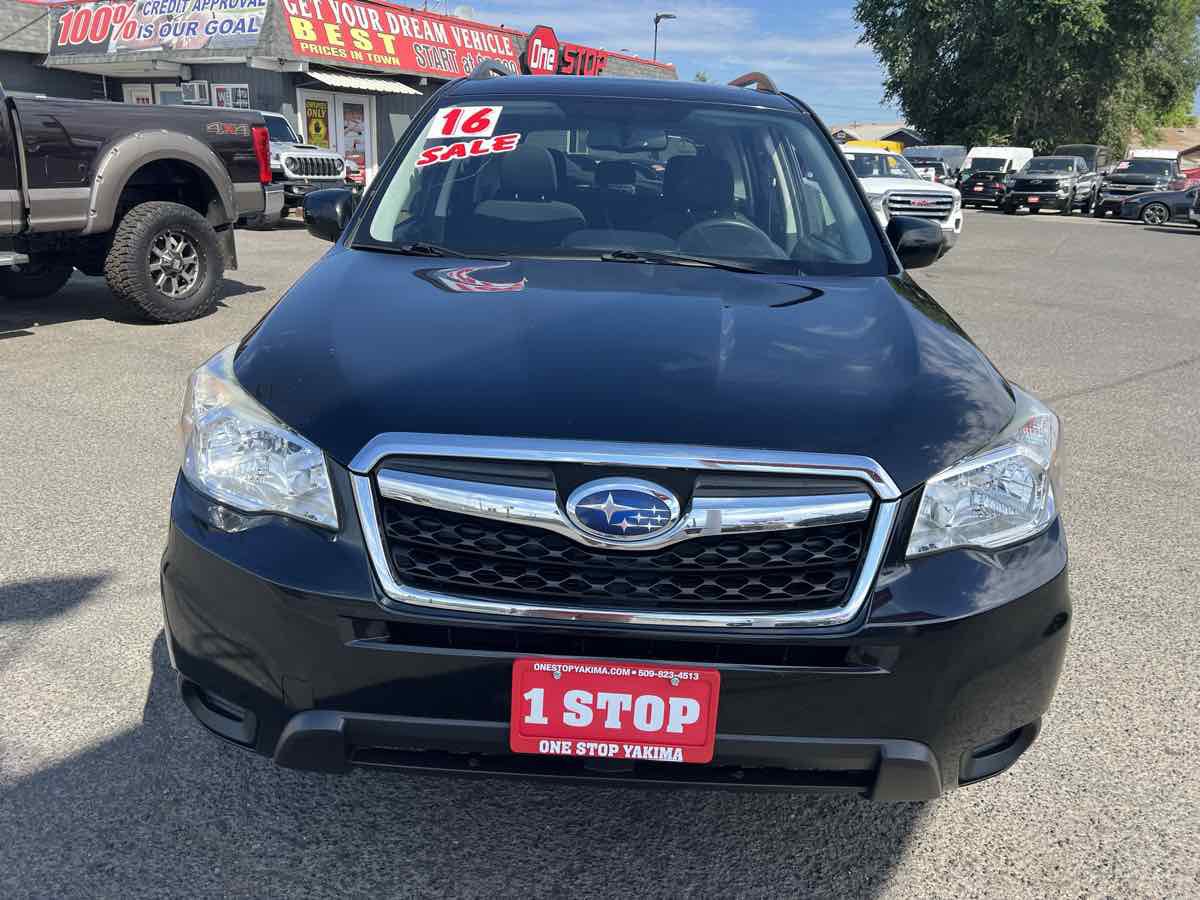 Used 2016 Subaru Forester 2.5i Premium w/ All-Weather Package AWD/4WD image 2
