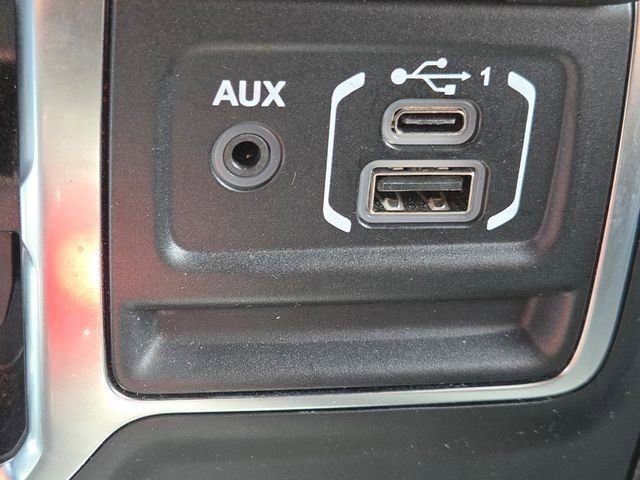 Used 2022 Jeep Wrangler Unlimited Rubicon 4xe w/ Steel Bumper Group image 15