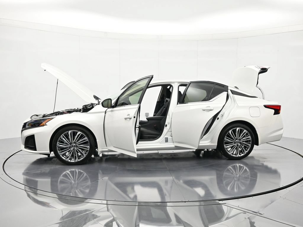New 2026 Nissan Altima 2.5 SV w/ SV Premium Package FWD image 45