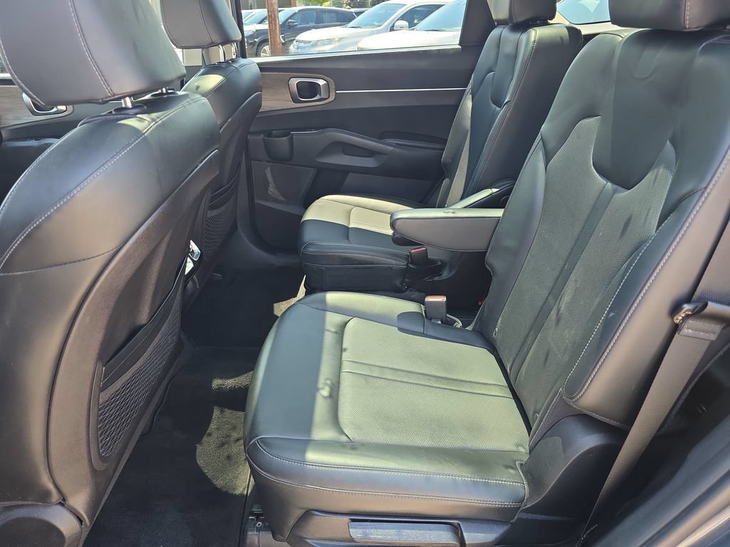 Certified 2021 Kia Sorento EX w/ Panoramic Sunroof Package AWD/4WD image 25