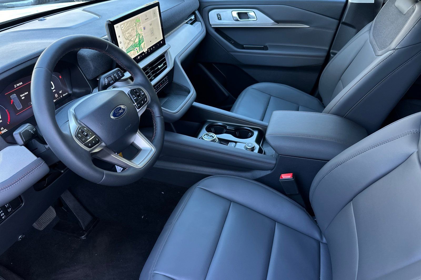 New 2026 Ford Explorer Active w/ Active Comfort Package image 9