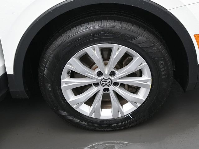 Used 2020 Volkswagen Tiguan S image 35
