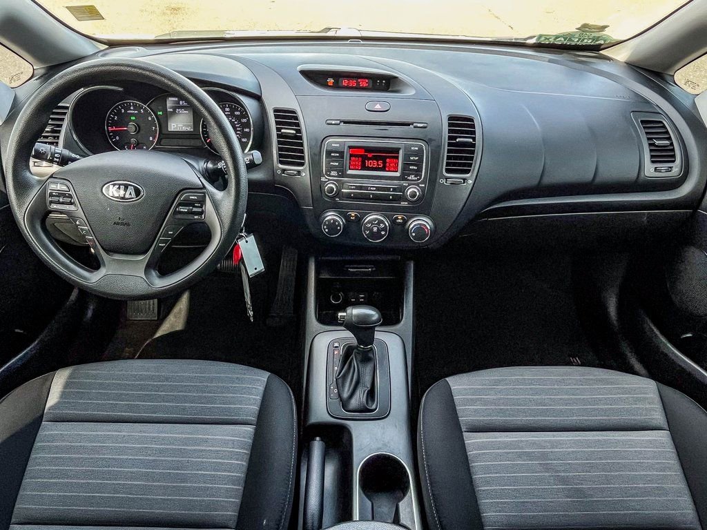 Used 2016 Kia Forte LX image 15