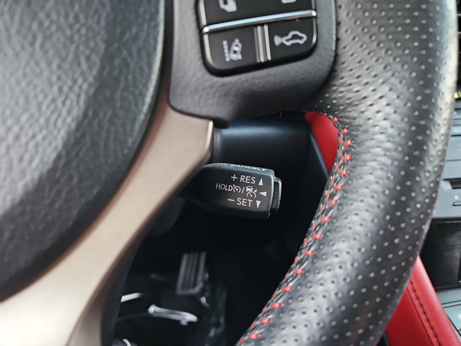 Used 2019 Lexus RC 350 F Sport w/ Accessory Package AWD/4WD image 28