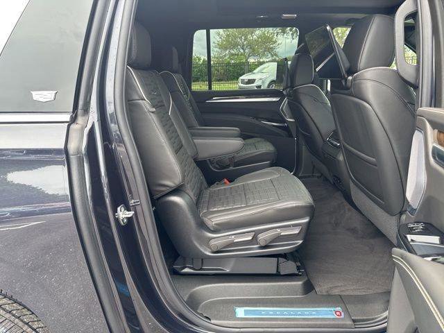 New 2025 Cadillac Escalade ESV Premium Luxury Platinum image 22