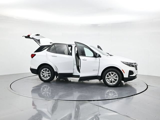 Used 2024 Chevrolet Equinox LS w/ LS Convenience Package FWD image 47
