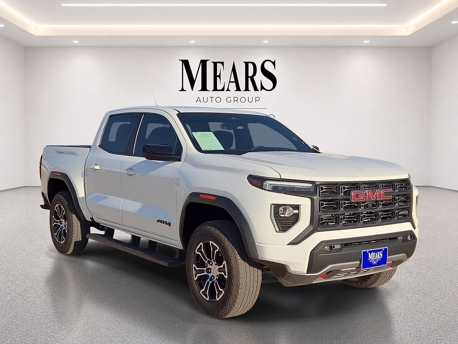 Used 2024 GMC Canyon AT4 w/ Technology Package AWD/4WD image 7
