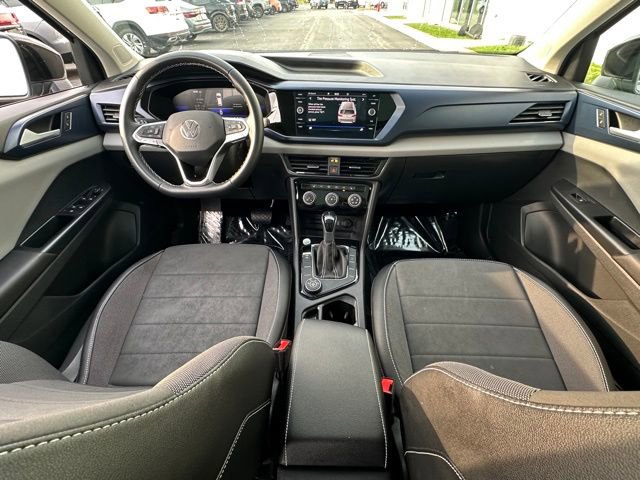 Certified 2023 Volkswagen Taos SE w/ Panoramic Sunroof Package image 31
