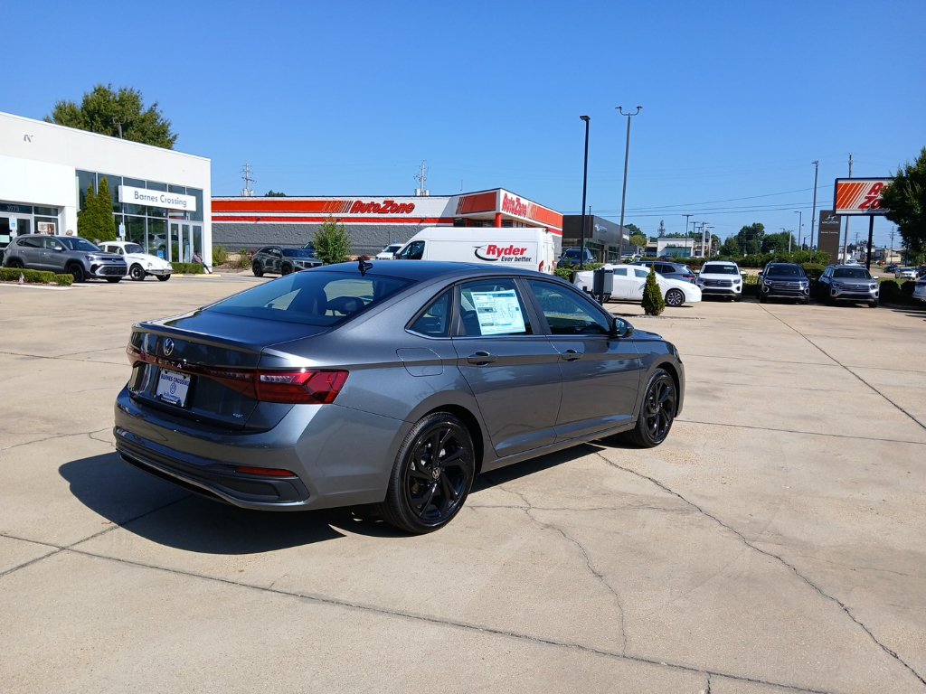 New 2027 Volkswagen Jetta SE FWD image 7