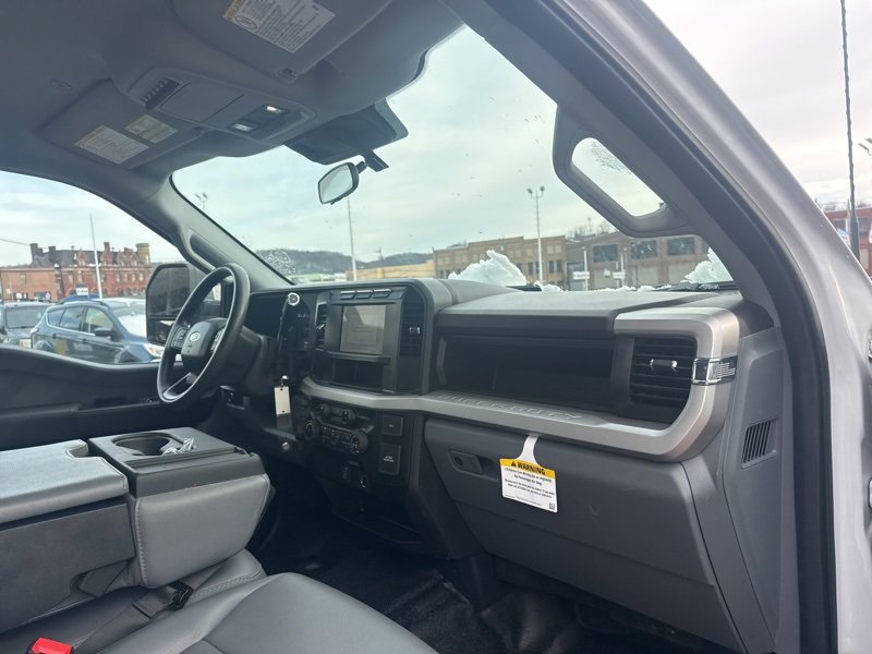 Used 2024 Ford F350 XL w/ Snow Plow/Camper Package image 10