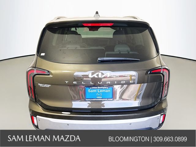 Used 2023 Kia Telluride EX w/ EX Captain's Chair Package image 6