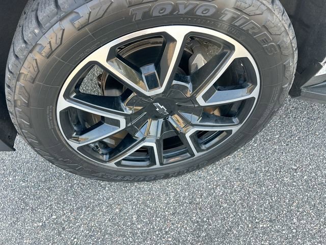 Used 2021 Chevrolet Tahoe RST w/ Luxury Package AWD/4WD image 14